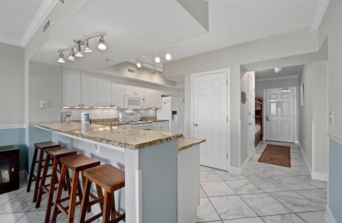Panama City Beach Condo | Emerald Beach 2325