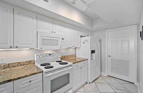 Panama City Beach Condo | Emerald Beach 2325