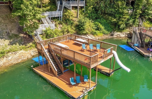La Follette House | EMERALD COVE