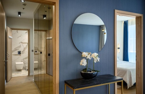 Inner City Budapest Apartment | Emerald Downtown Luxury Suites by Continental Group