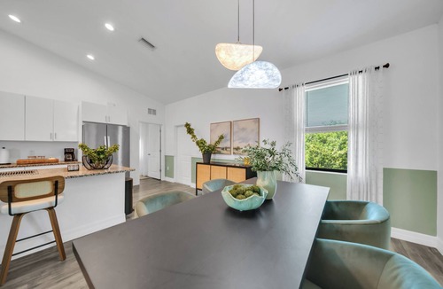 Port LaBelle House | Emerald Entry Retreat