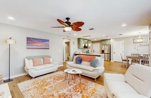 Del Mar House | Emerald Escape