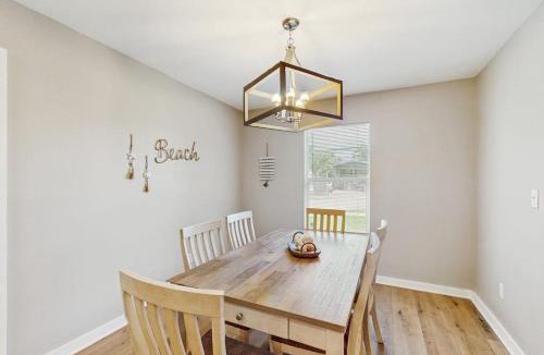 Del Mar House | Emerald Escape