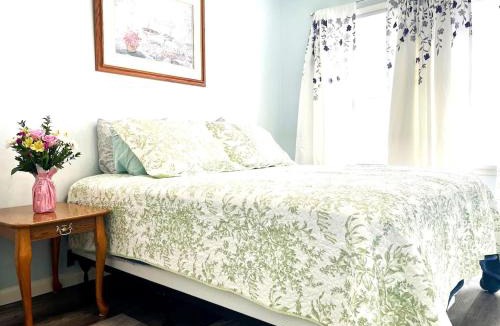 Paulding House | Emerald - GREAT PARK, 3br, Yard, Pet-Friendly