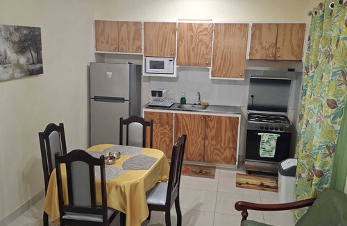 Henrys Apartment | Emerald Haven 1-bedroom apartment with AC designed for comfort & convenience