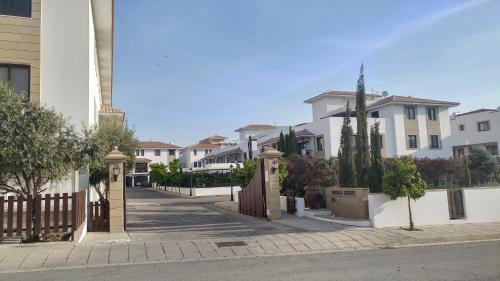 Tersefanou Apartment | Emerald Heights