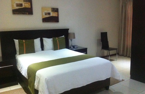 Tlokweng Hotel | Emerald Hotel