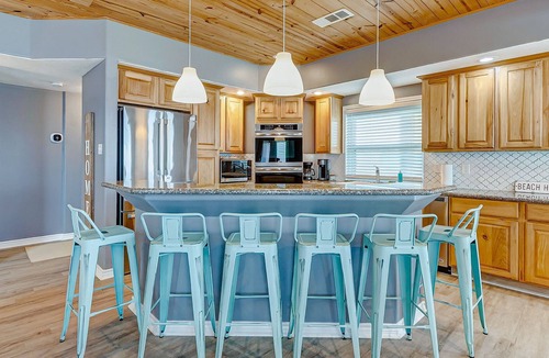 Gilchrist House | Emerald Isle, Beachfront, Sleeps 15, Dog Friendly, Gilchrist