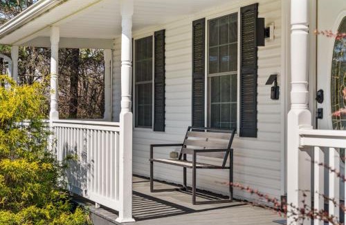 Long Pond House | Emerald Lakes Poconos Retreat Game Room, Firepit & Sleeps 10