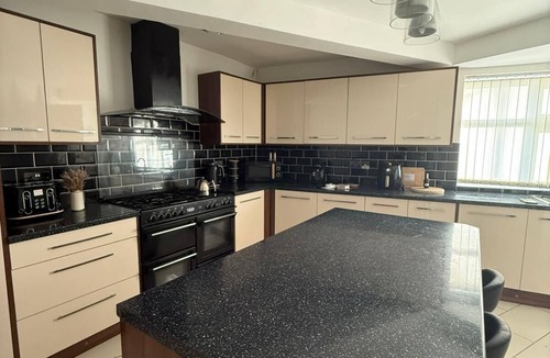 Olton House | Emerald Manor
