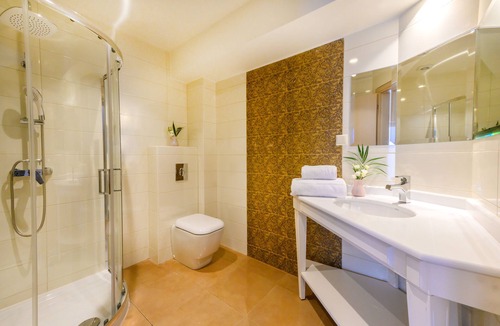 Florina Hotel | Emerald Suites