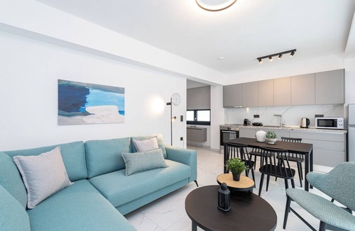 Skala Rachoniou Villa | Emerald Three-Bedroom Villa with Private Pool