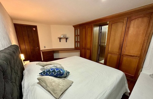 Envigado Villa | Emerald villa+VIP concierge