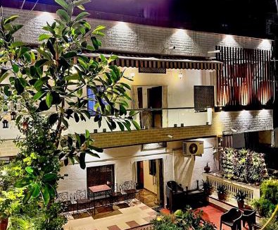 Mount Abu Hotel | EMINENCE - PALM RESIDENCY (1.5 KM FROM NAKKI LAKE)