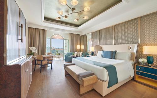 Abu Dhabi Resort | Emirates Palace Mandarin Oriental, Abu Dhabi