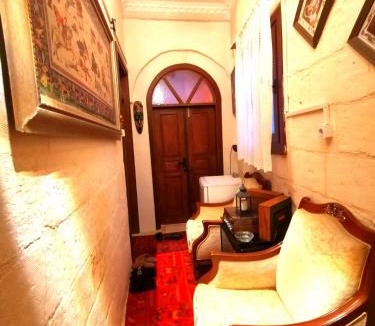 Eyyubiye Apartment | Emka historic biutuque stone house