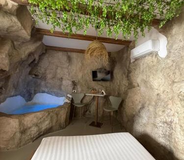 Pozzuoli Hotel | EmmejSuite