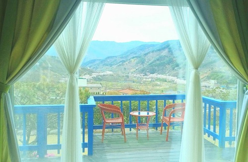 Hwagae Condo | Emotion Pension