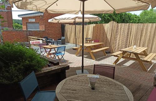 Lobbes Bed & Breakfast | Emporium