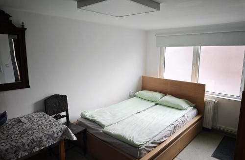 Old Town Apartment | Emun Central Park Studio