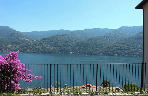 Carate Urio Apartment | Emy House Charming Apt Stunning Views/Balcony/AC