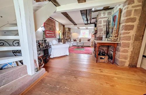 Dambach Bed & Breakfast | En Passant