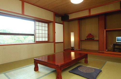 Enakyo House | Ena Toutaro