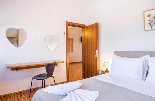 Menetai Apartment | Enalia Suites