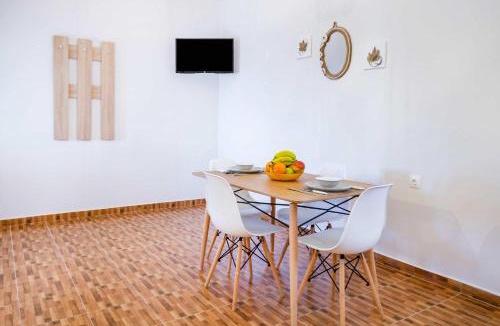 Menetai Apartment | Enalia Suites