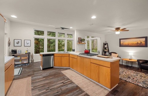 Littlerock House | Enchanted Forest Retreat - 4Bedroom, 3bath 2250sf