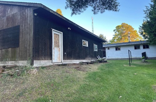 Butternut House | Enchanting 3-bdrm house in Butternut with trail access and fishing nearby!