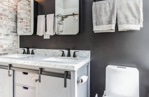 Cornwall House | Enchanting Carriage House near West Point & Beacon