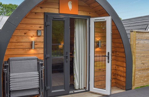 Upper Dicker Cottage | Enchanting glamping experience in East Hoathly.