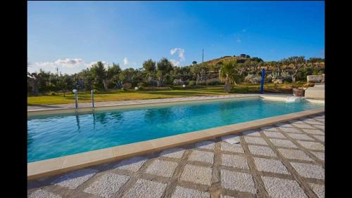 Paceco Villa | Enchanting Villa with Pool & Lush Garden in Sicily