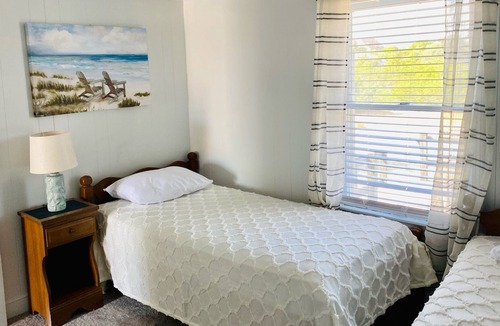West Dennis Cottage | Enchanting West Dennis Beach Cottage