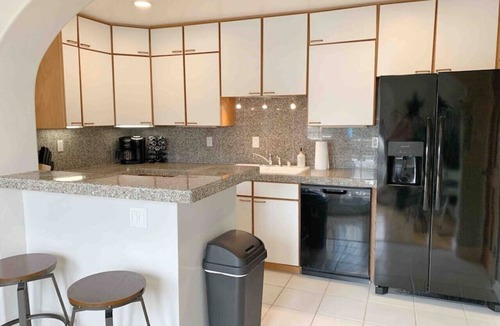 Encinitas House | Encinitas Gem - Walk to Downtown & Beaches, Hot Tub