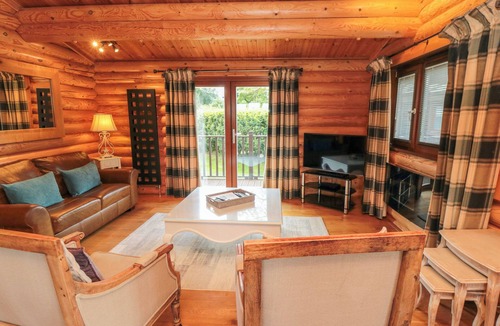 Carlton-in-Cleveland Cottage | Endeavour Lodge 4