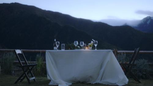 Xiaojin County Hotel | Endless Summer Cloudscape Hot Springs Siguniang Mountain
