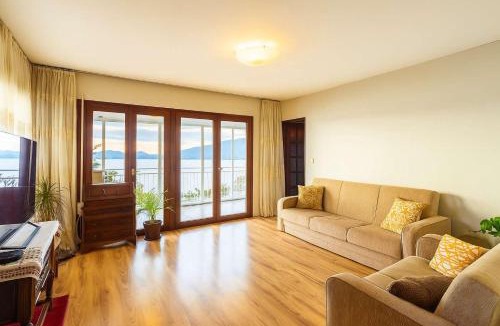 Mikri Mantineia House | Endless Blue Seafront Retreat - Mikra Mantineia