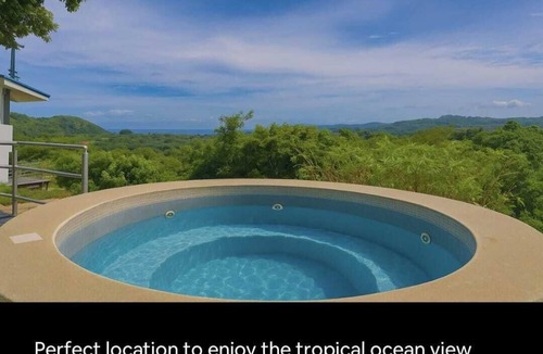 Coco House | Endless Ocean Views 4 bedroom suites, Private Pool, minutes from downtown Coco