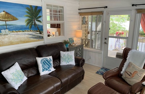Dunedin House | Endless Summer Cottage 2