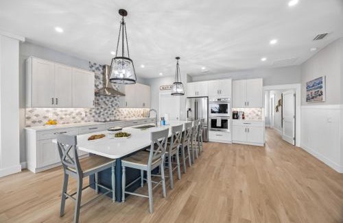 American Beach House | Endless Summer - Oceanfront Beach House