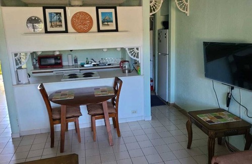 Orange Grove Apartment | Endless Summer on the beach perfect for long-term