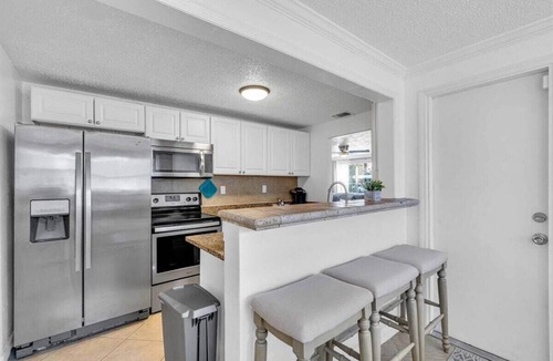 South Sarasota House | Endless Summer | Private Pool & HOT TUB