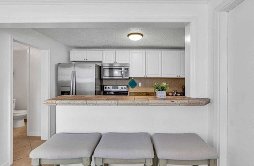 South Sarasota House | Endless Summer | Private Pool & HOT TUB