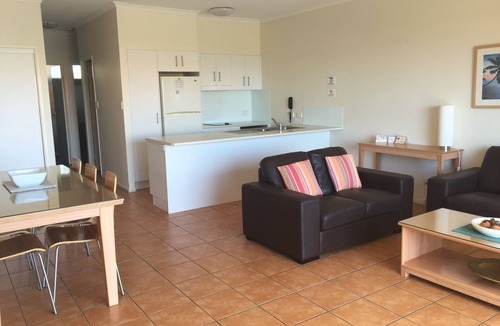Coolum Beach Apartment | Endless Summer Resort