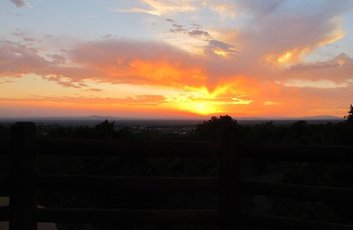 Taos House | Endless Views! Elegant Adobe in luxury neighborhood. With Hot tub.