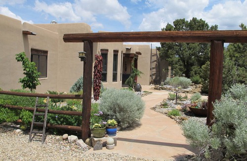 Taos House | Endless Views! Elegant Adobe in luxury neighborhood. With Hot tub.