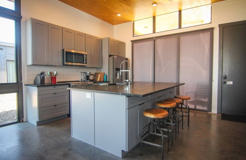 Quincy House | Endless views with easy access concerts at Gorge, Cave B Winery and SageCliffe