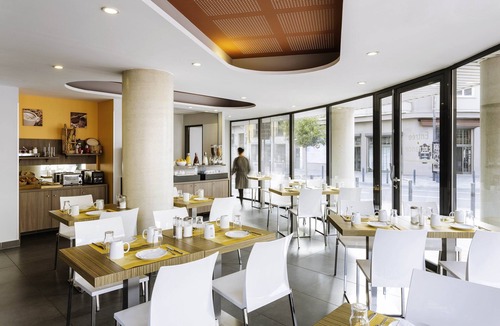 Clemenceau Apartment | Endroit Super! Studio Confortable avec Kitchenette